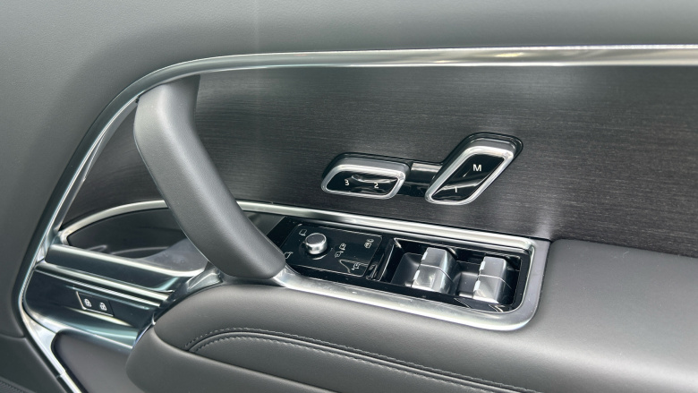 Land Rover Range Rover 3.0 P460e SE 4dr Auto Estate